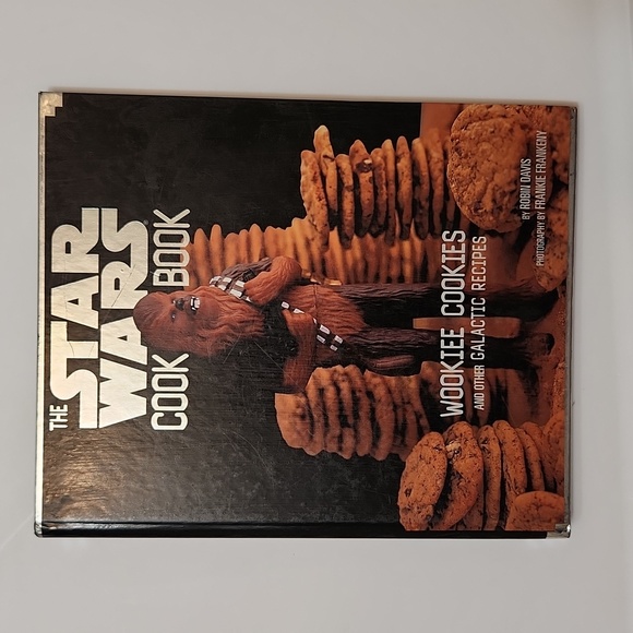 The Star Wars Cookbook: Wookies Cookies and other Galactic Recipes - Picture 1 of 4